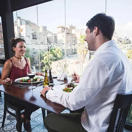 Hotel Cumbres Lastarria 